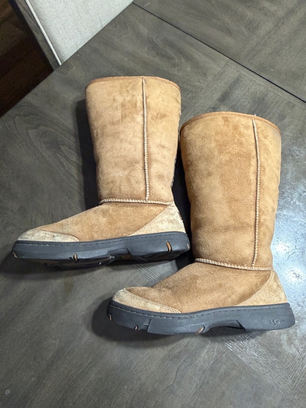 UGG Ultra tall Shearling Embroidered Chestnut boots size 9 - Picture 5 of 15